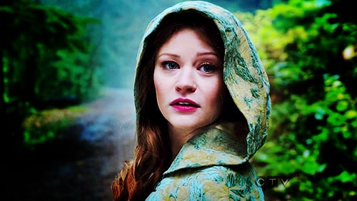 Belle (Emilie de ravin)