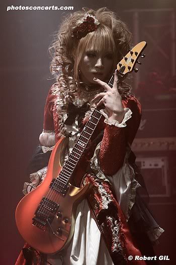 Hizaki Hizaki