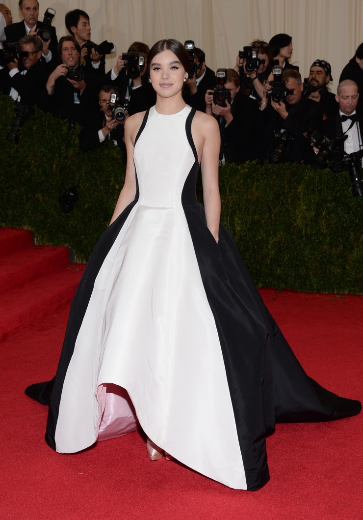 Hailee Steinfeld Hailee Steinfeld
