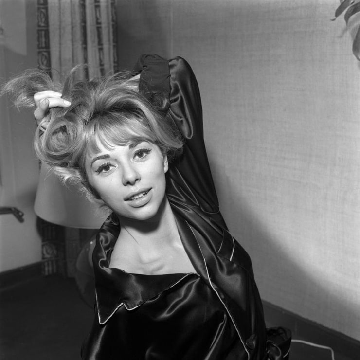 Mireille Darc