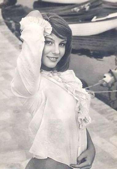 Stefania Sandrelli Stefania Sandrelli
