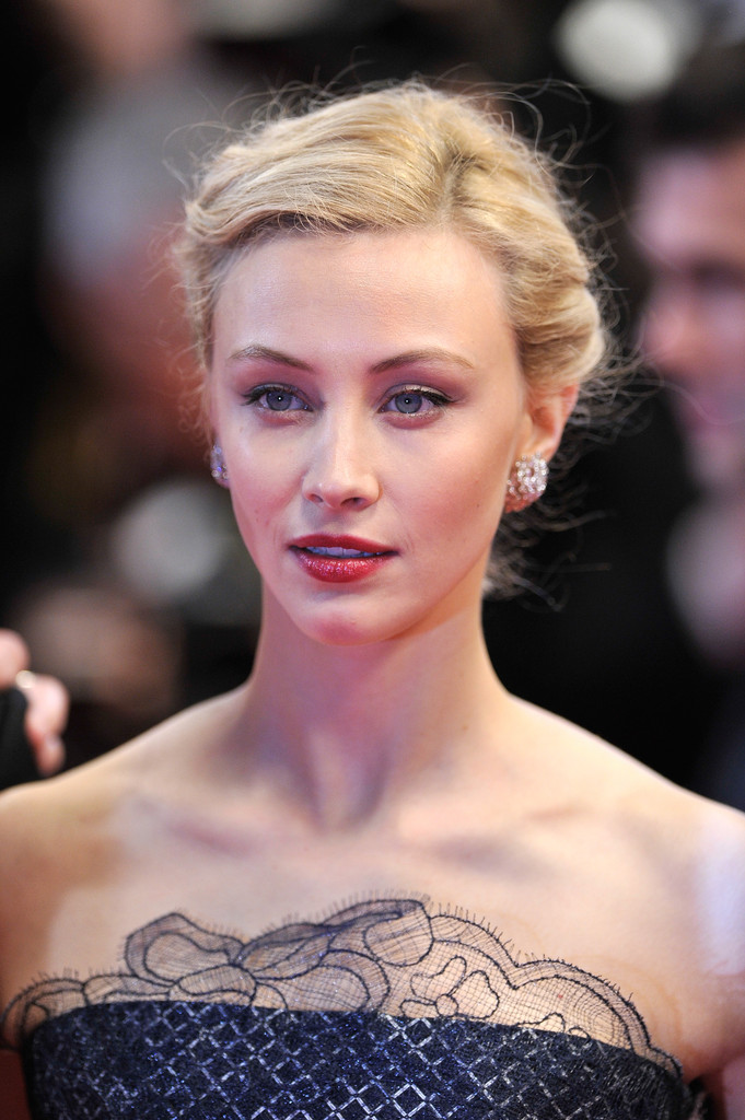 Sarah Gadon Sarah Gadon