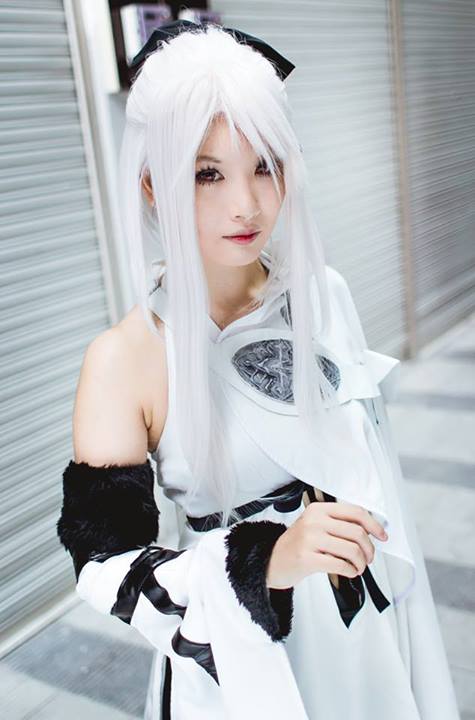 Xinyi Chong Xinyi Chong