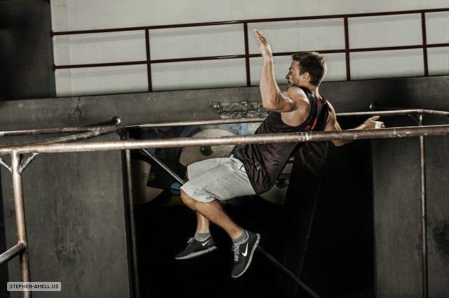 Stephen Amell