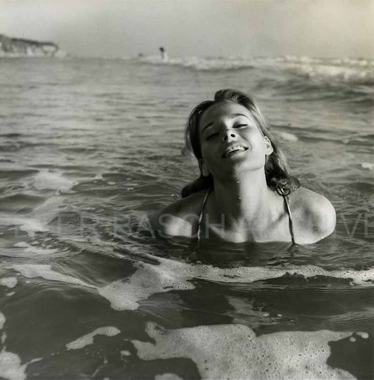 Ursula Andress