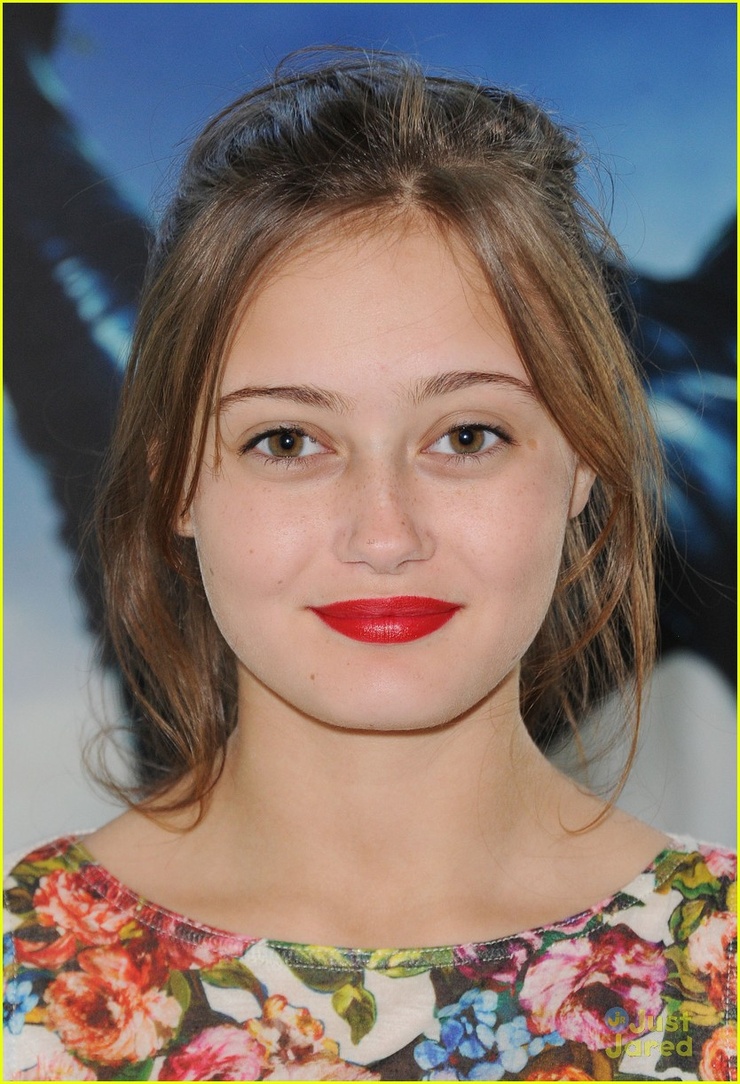 Ella Purnell Picture