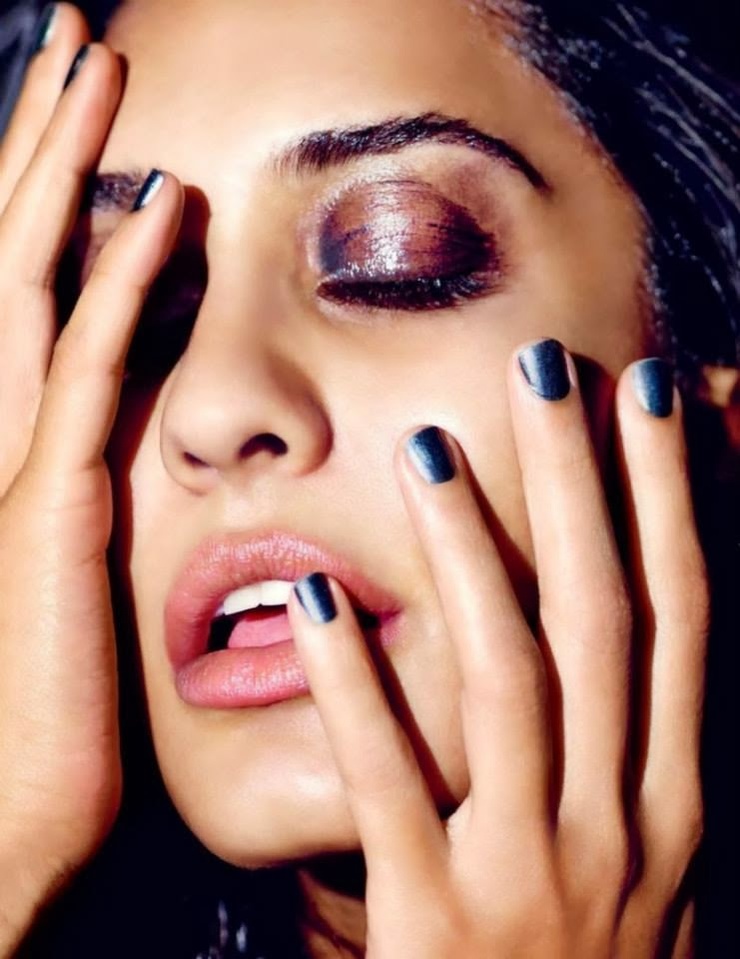 Lisa Haydon Lisa Haydon