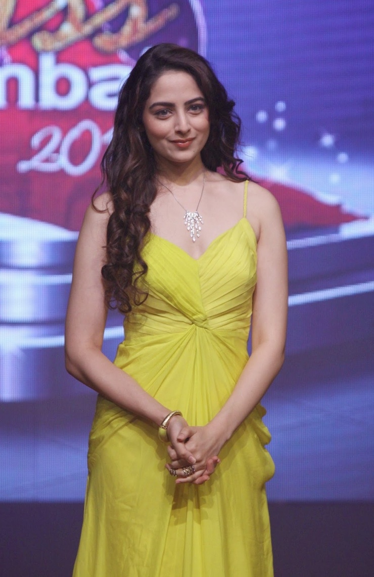 Zoya Afroz