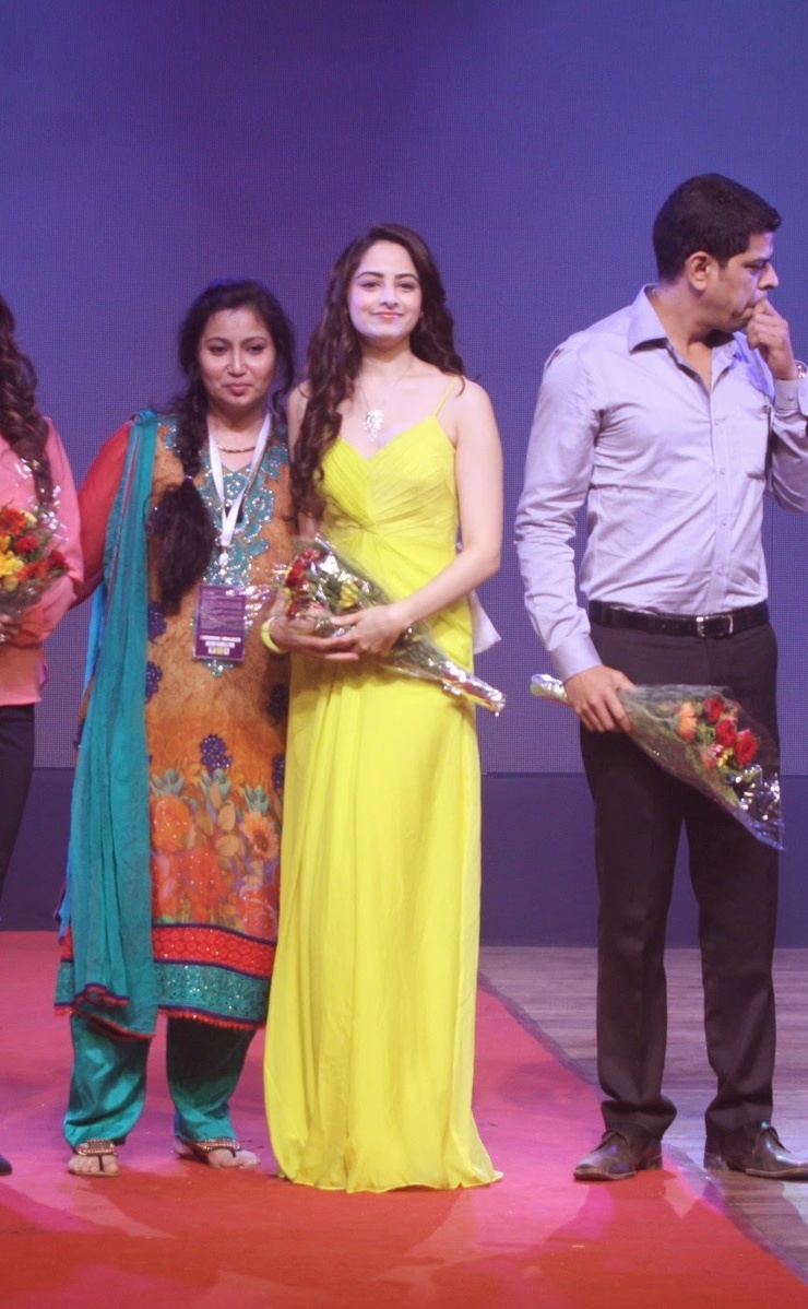 Zoya Afroz