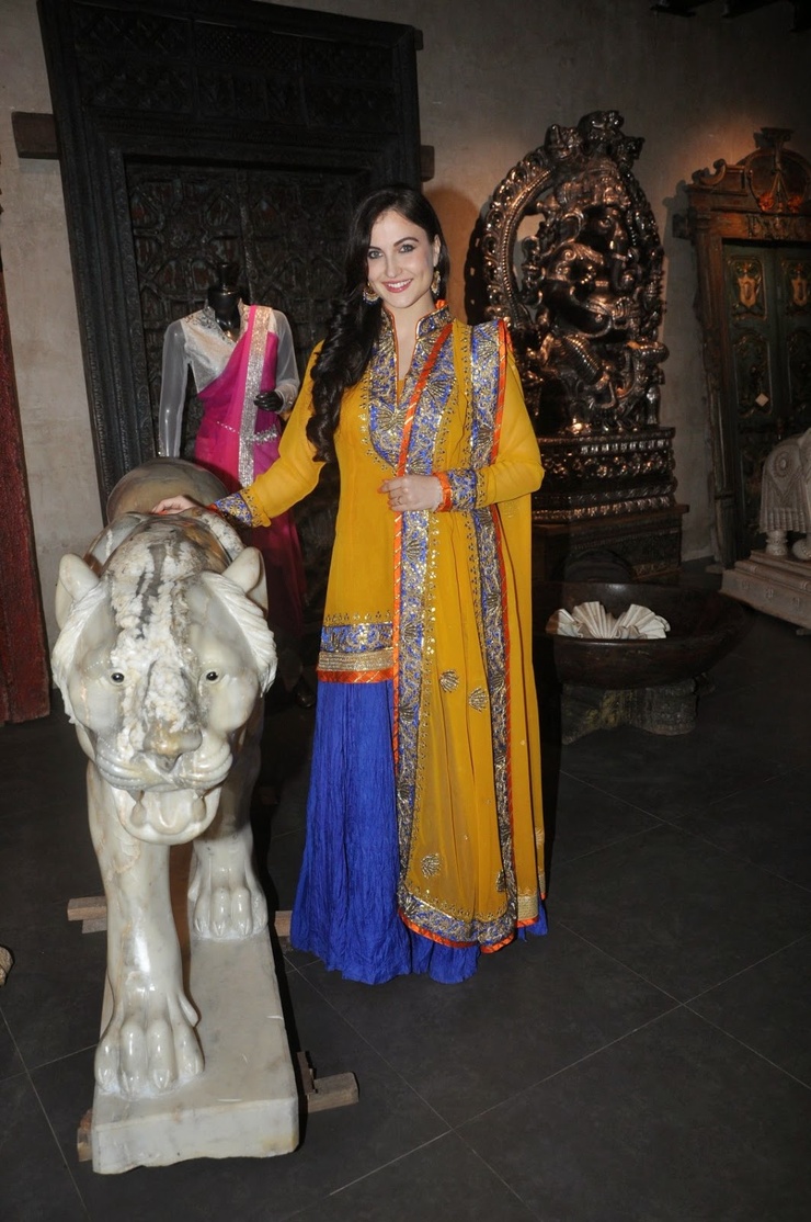 Elli Avram
