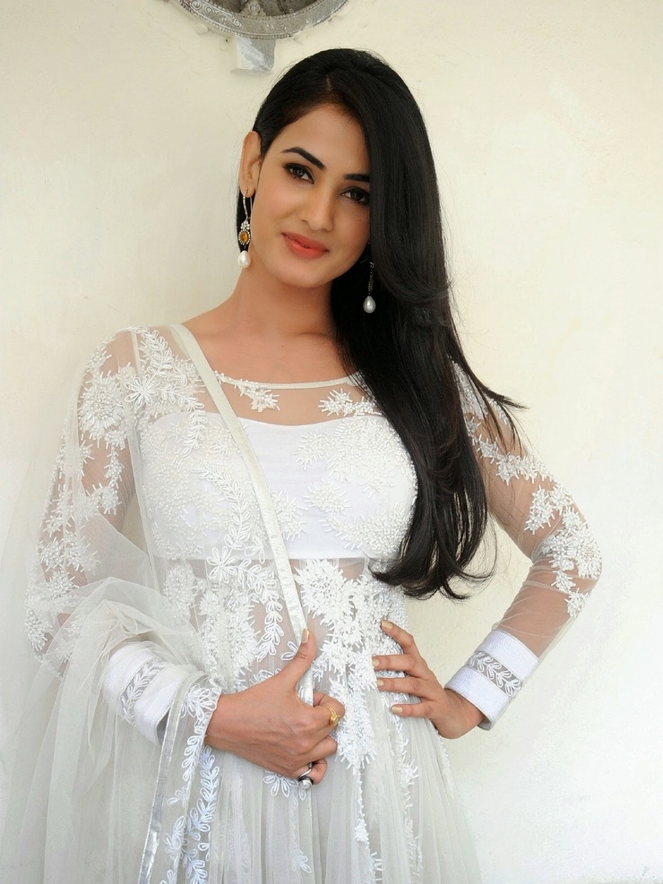 Sonal Chauhan Sonal Chauhan