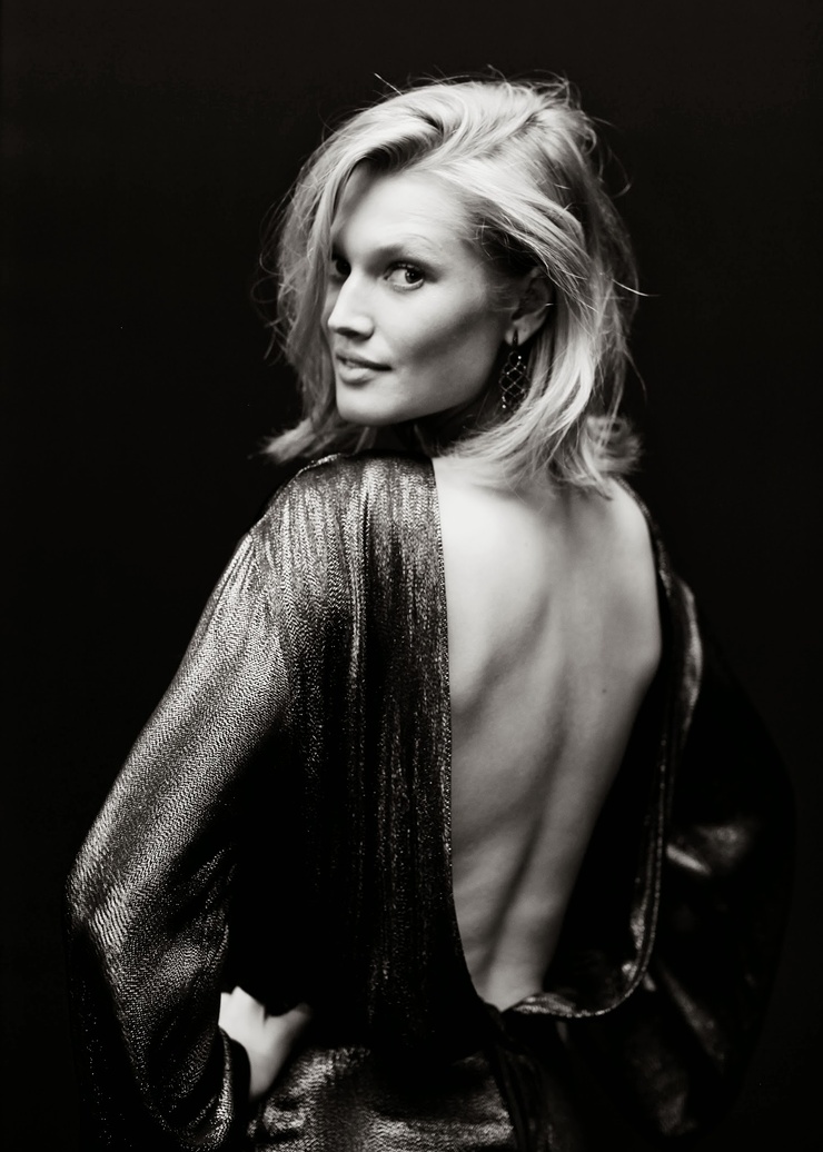 Toni Garrn Toni Garrn