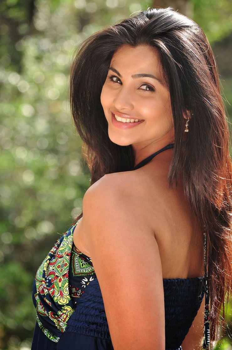 Daisy Shah