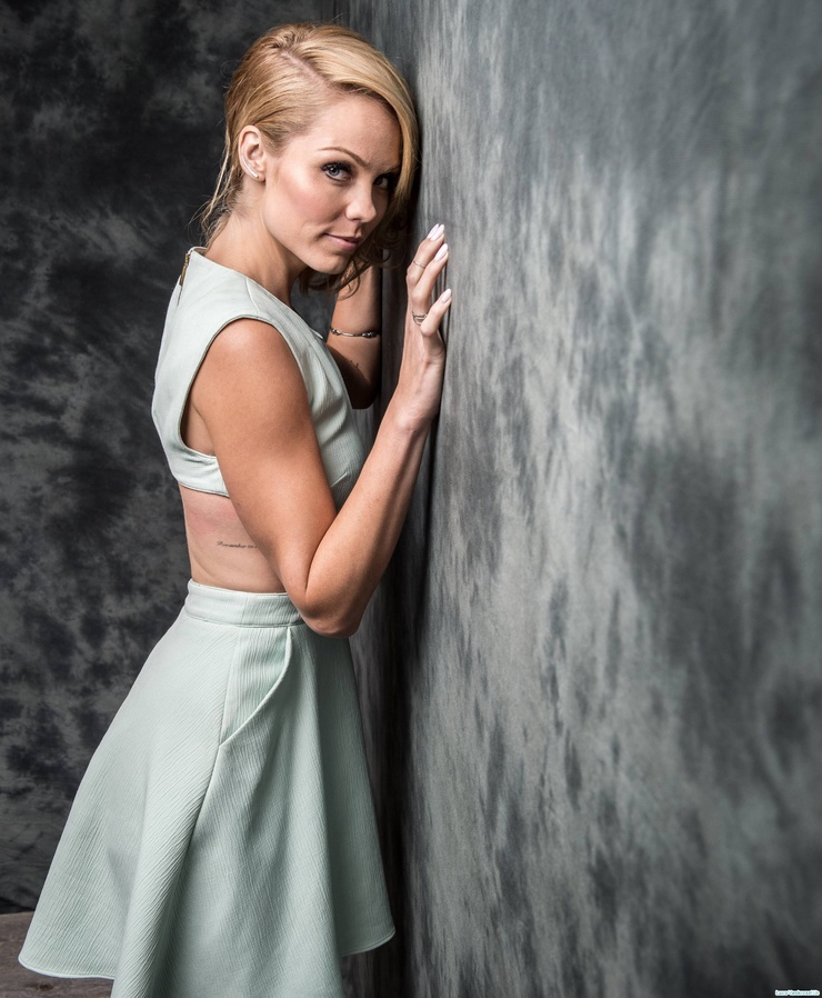 Laura Vandervoort Laura Vandervoort