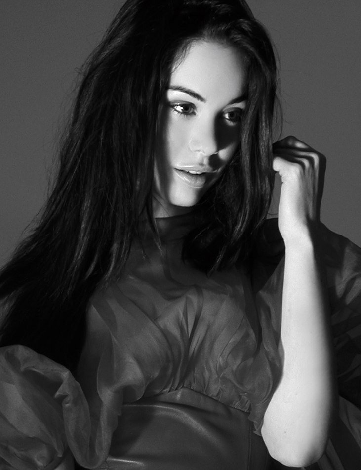 Roxanne McKee Roxanne McKee