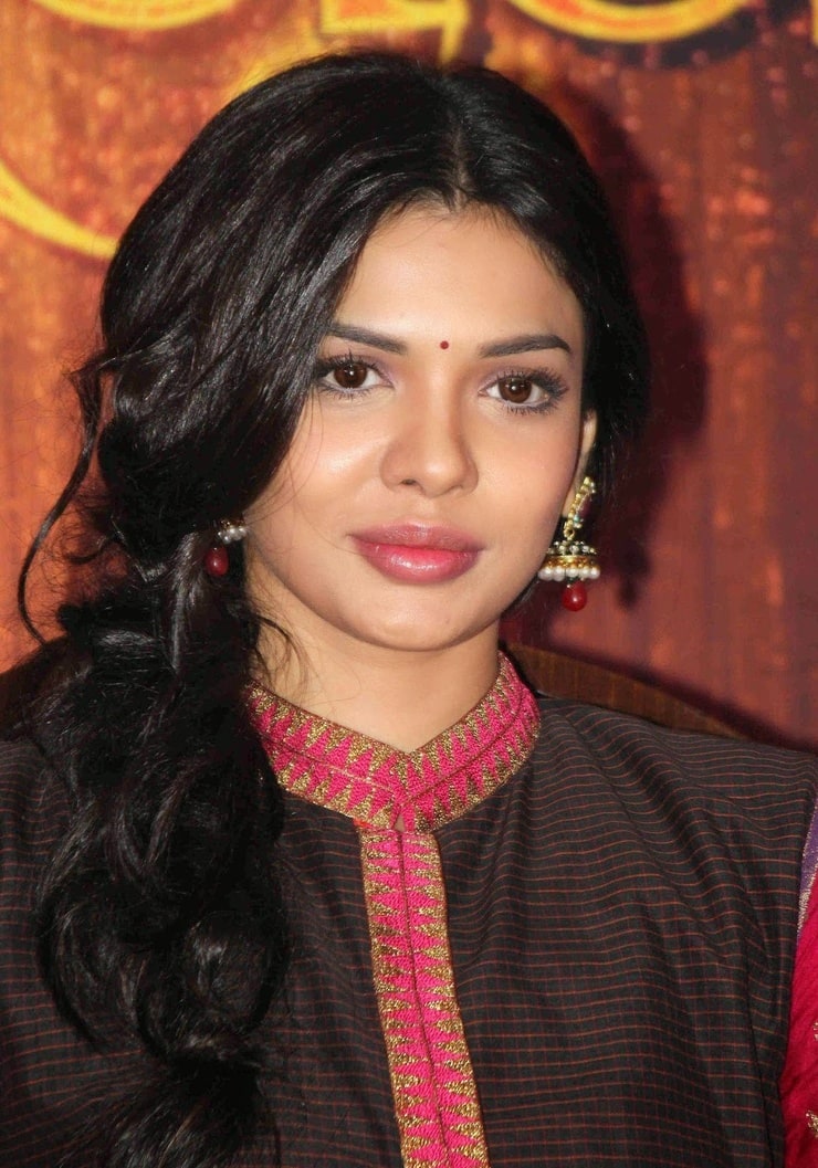 Sara Loren Sara Loren