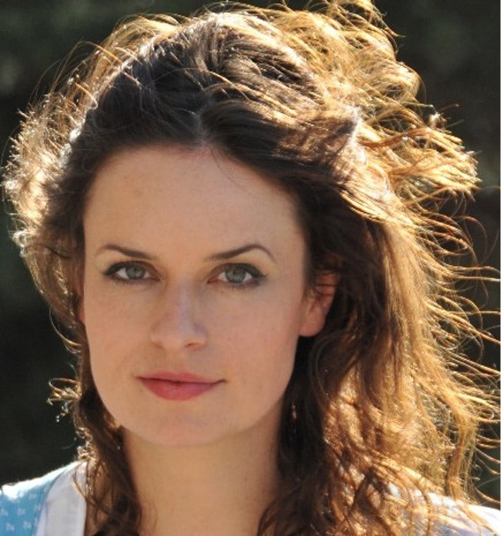 Angela Ascher
