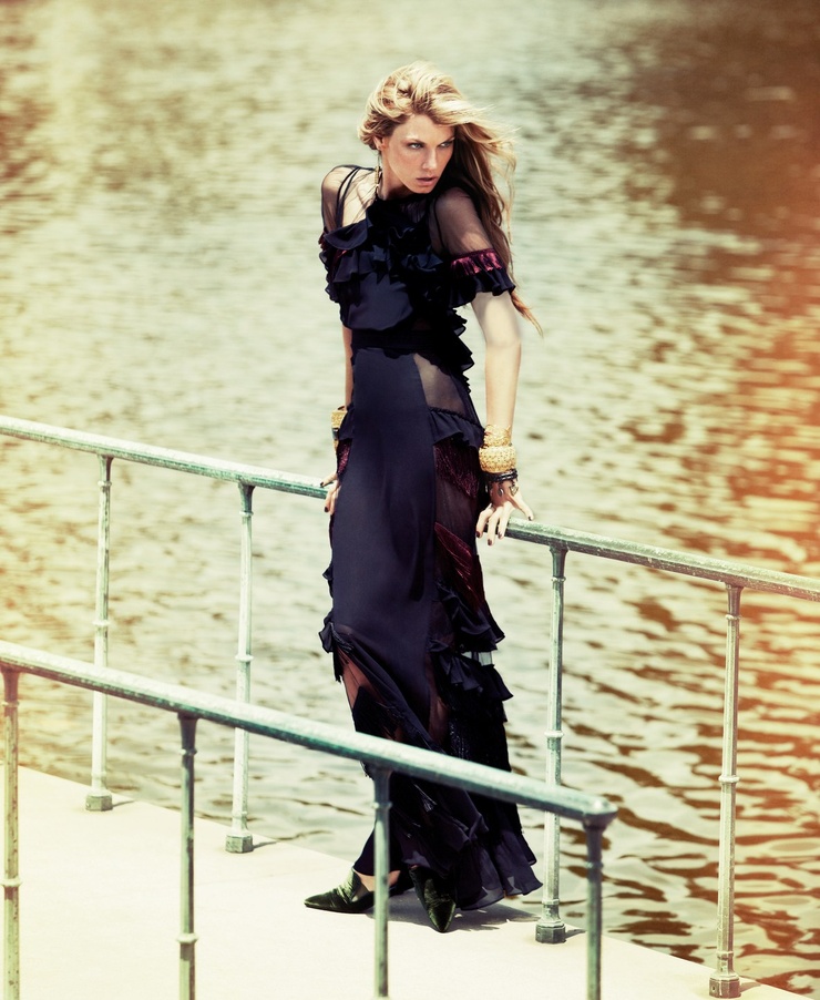 Angela Lindvall Angela Lindvall