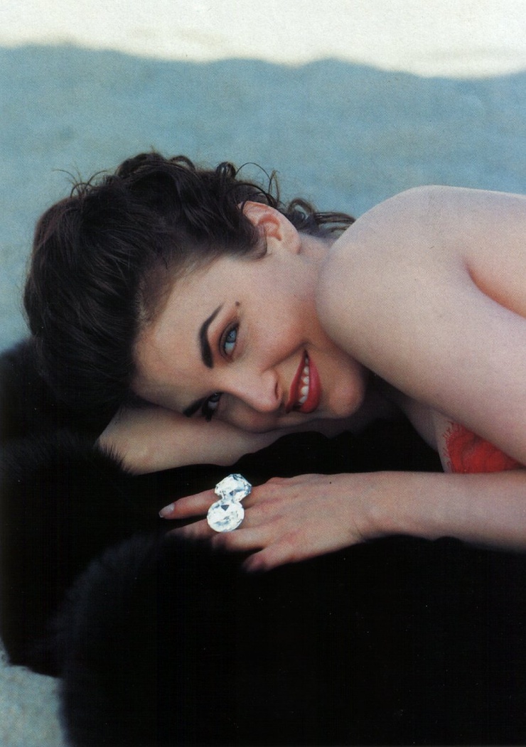 Sherilyn Fenn