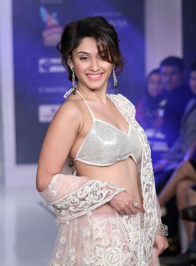 Manjari Phadnis