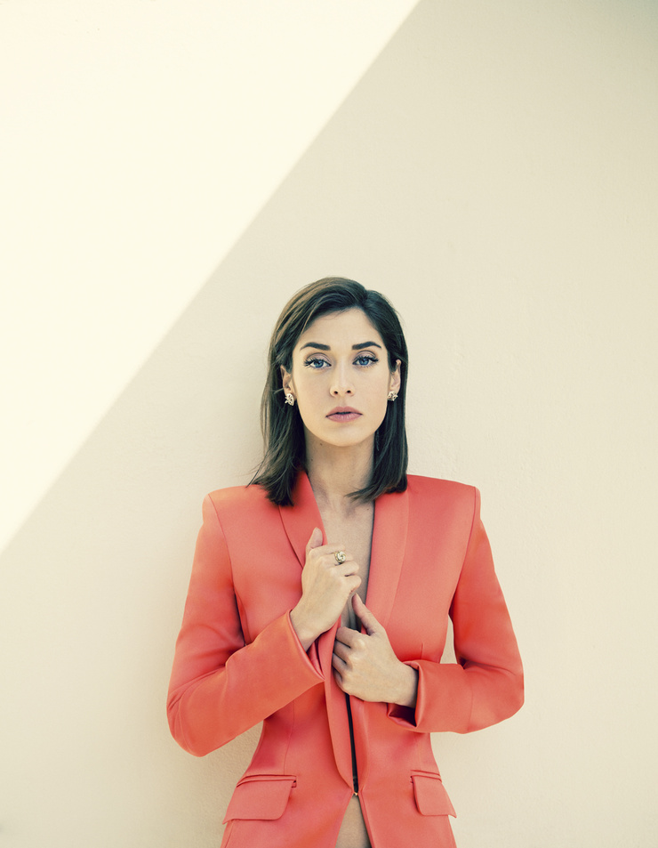 Lizzy Caplan