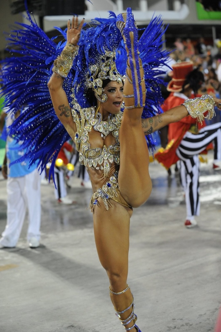 Aline Riscado Aline Riscado