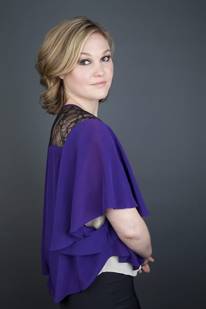 Julia Stiles