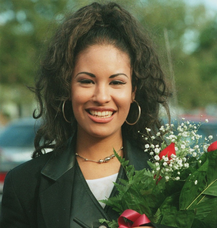 Selena Selena