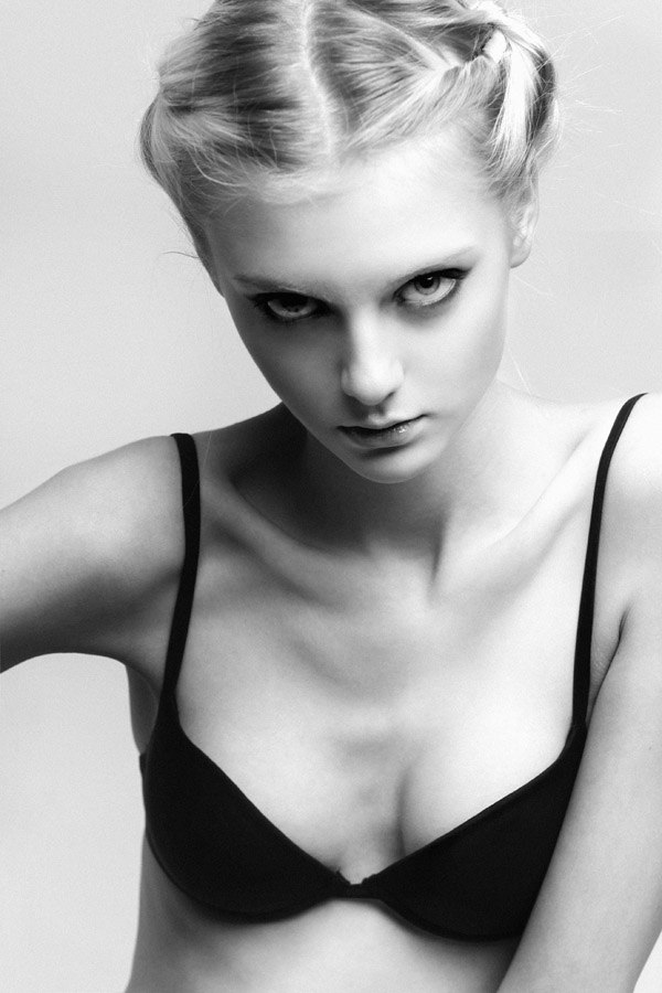 Nastya Kusakina Nastya Kusakina