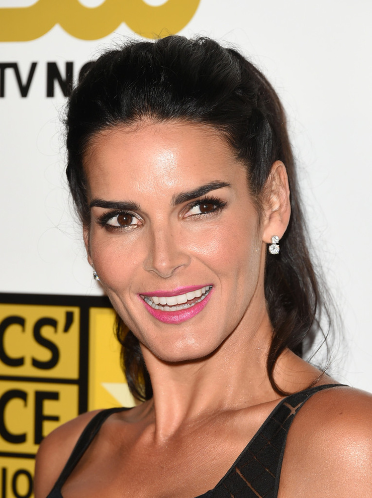 Angie Harmon