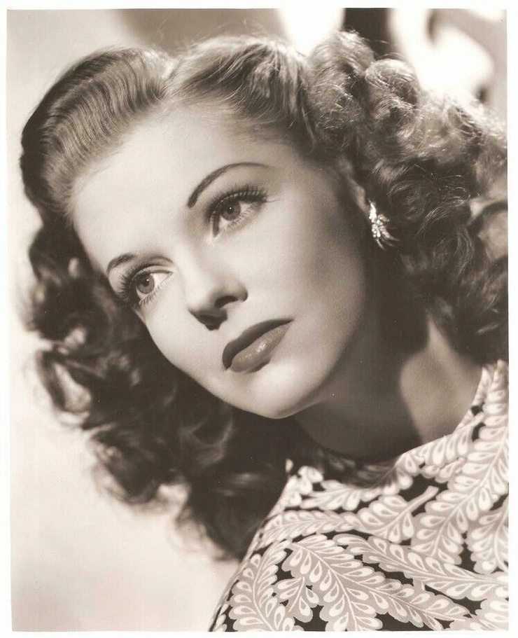 Vivian Blaine Vivian Blaine