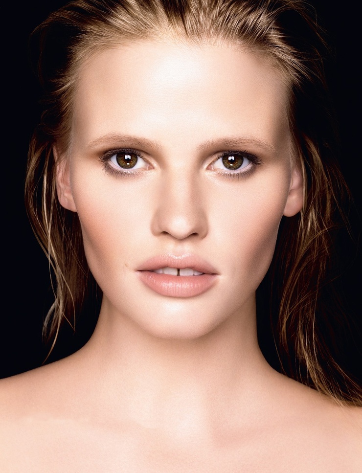Lara Stone