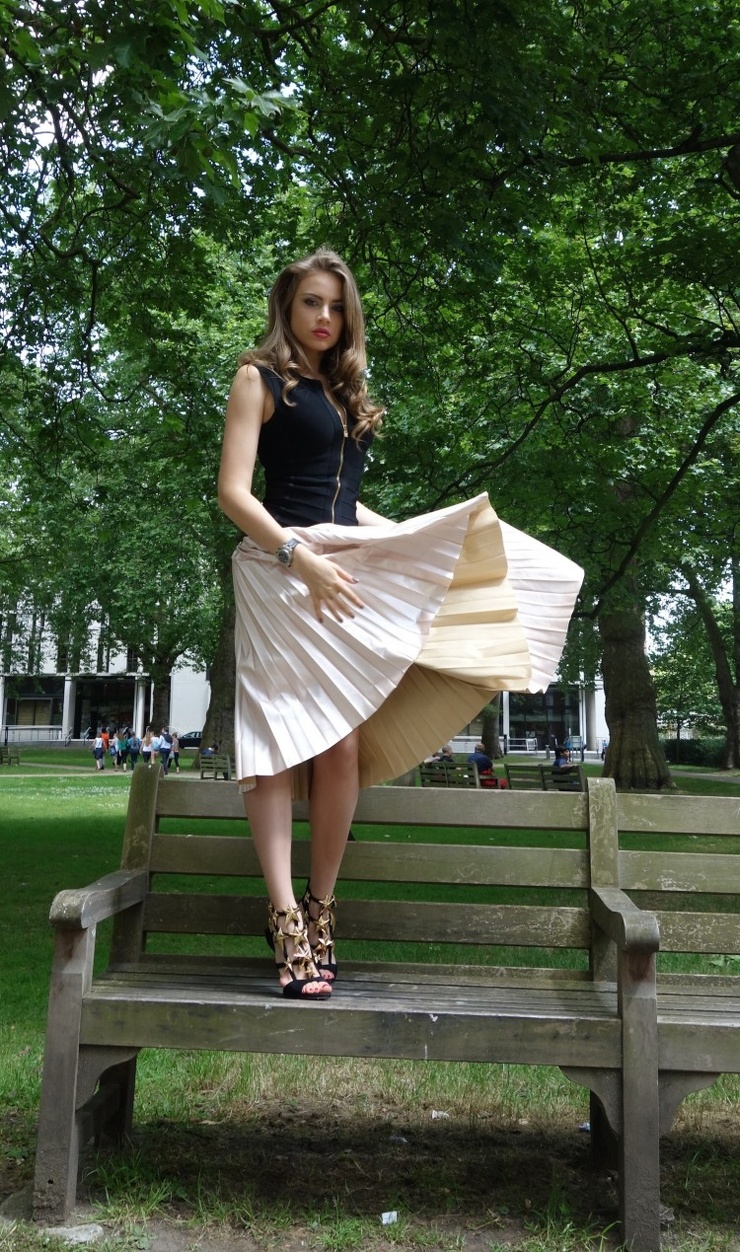Xenia Tchoumitcheva Xenia Tchoumitcheva