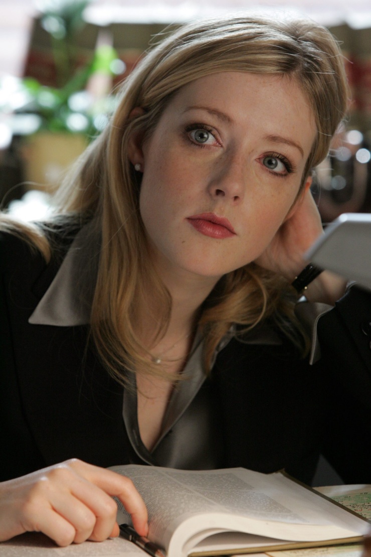 Jennifer Finnigan
