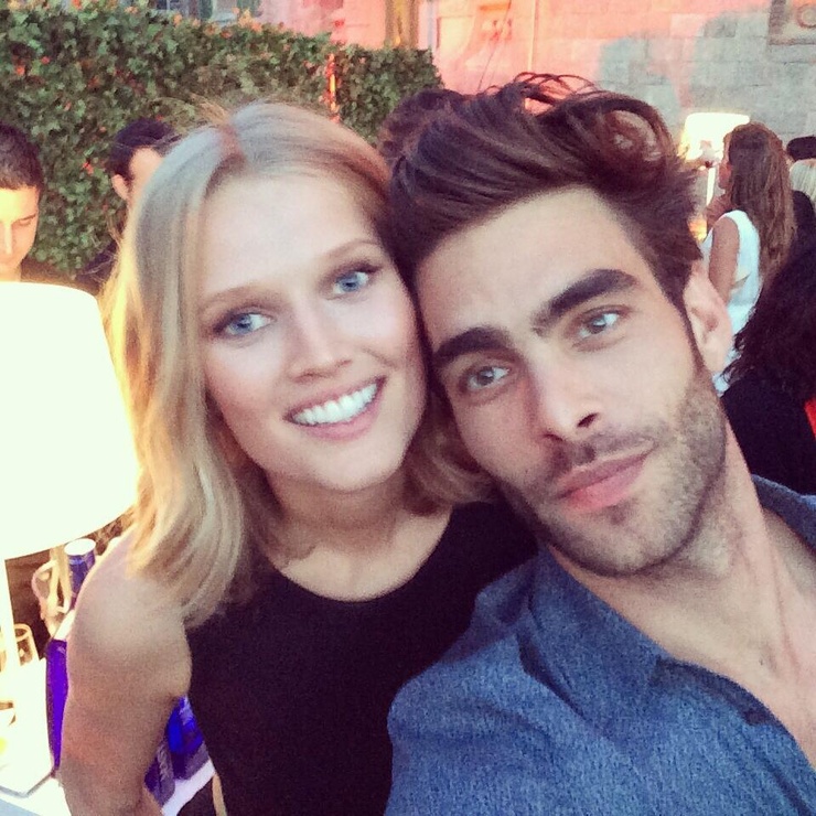 Toni Garrn Toni Garrn