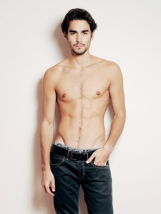 Nicolas Simoes