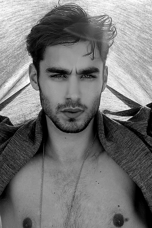 Nicolas Simoes