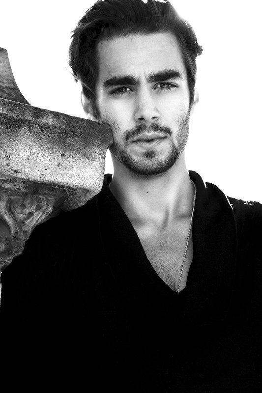 Nicolas Simoes