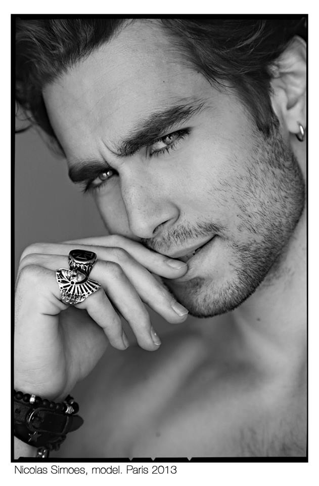 Nicolas Simoes