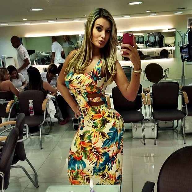 Андреса урах видео. Vanessa lovell. Andressa urach airport. Андреса урах видео. Андресса урах в больнице.