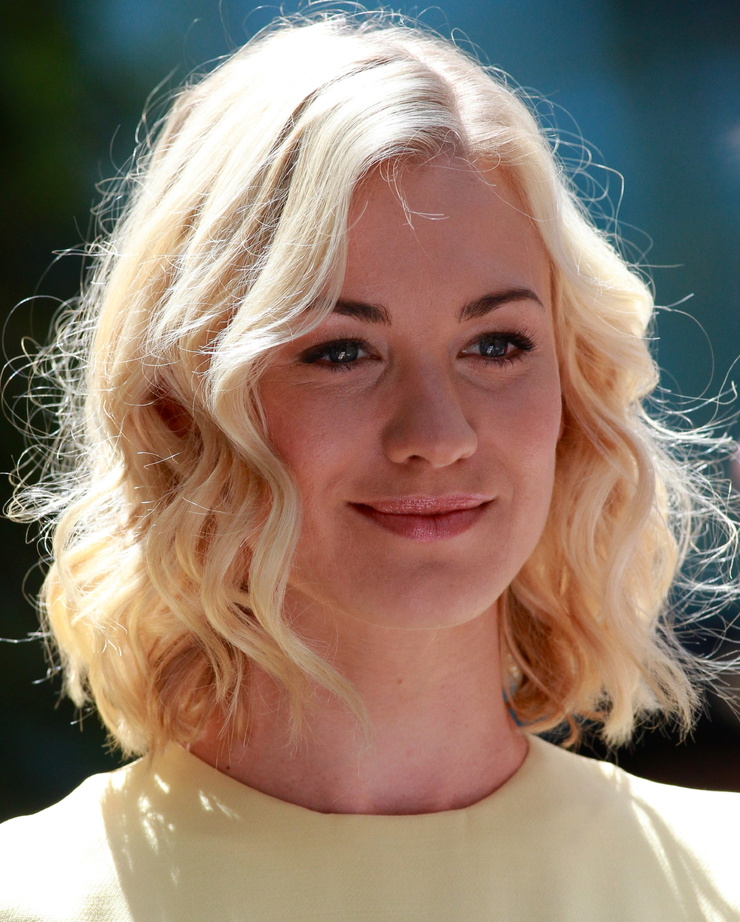 Yvonne Strahovski Yvonne Strahovski