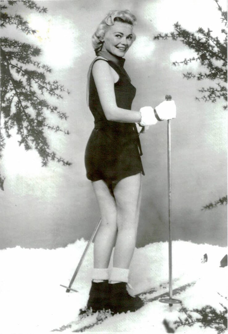 Lyn Thomas Lyn Thomas