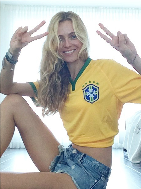 Valentina Zelyaeva Valentina Zelyaeva