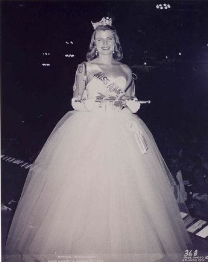 Marilyn Van Derbur