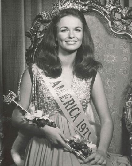 Phyllis George Phyllis George