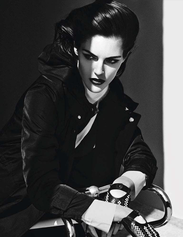 Hilary Rhoda