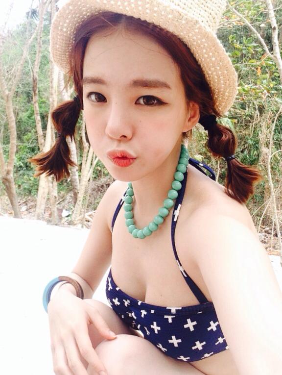 Ha Neul (ํ๋) Ha Neul (ํ๋)