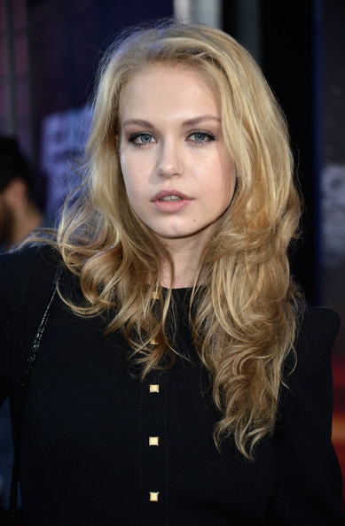 Penelope Mitchell Penelope Mitchell