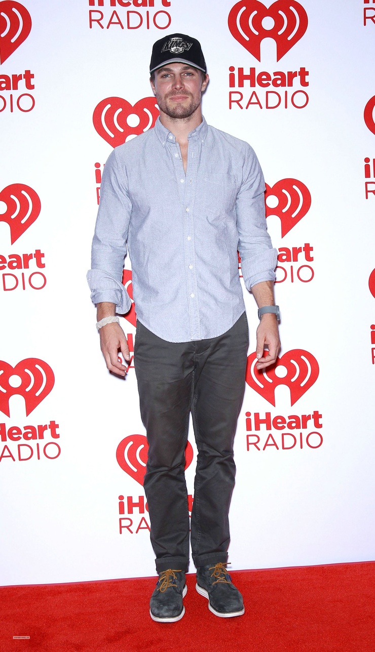 Stephen Amell