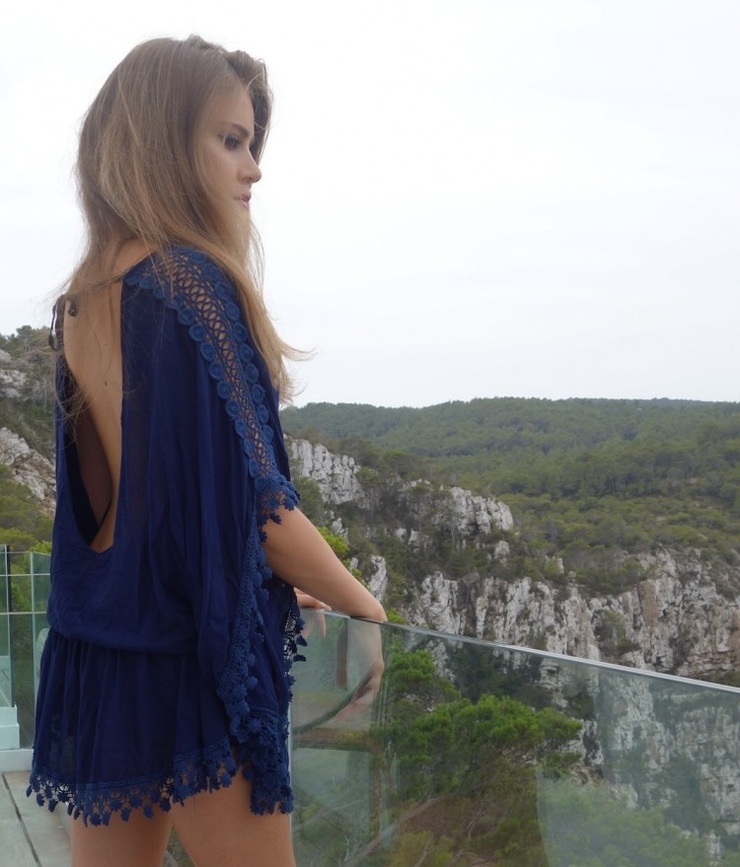 Xenia Tchoumitcheva Xenia Tchoumitcheva